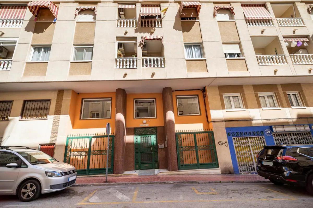 Apartamento Compartido - Solo El Dormitorio Es Privado Torrevieja Bagian luar foto
